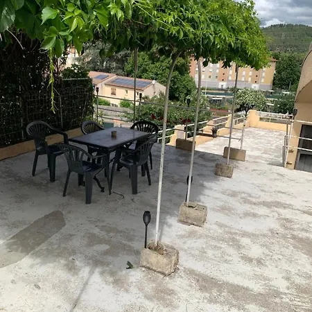 Maison 2 Chambres Grande Terrasse Proche Gare Holiday home Ales
